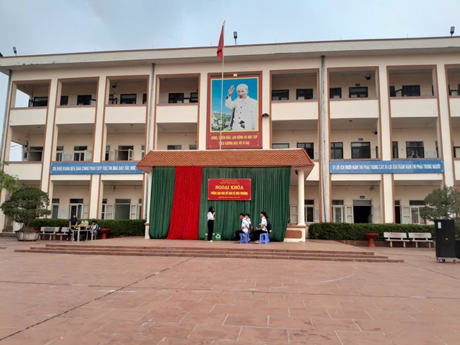 <a href='https://c3nghiadan.hungyen.edu.vn/tin-tuc/truong-thpt-nghia-dan-ngoai-khoa-voi-chu-de-phan-loai-rac-de-bao-ve-moi-truong.html'>TRƯỜNG THPT NGHĨA DÂN NGOẠI KHÓA VỚI CHỦ ĐỀ: PHÂN  LOẠI RÁC ĐỂ BẢO VỆ MÔI TRƯỜNG</a>